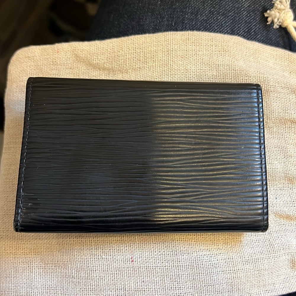 Louis Vuitton Epi Key Case - Picture 5 of 7